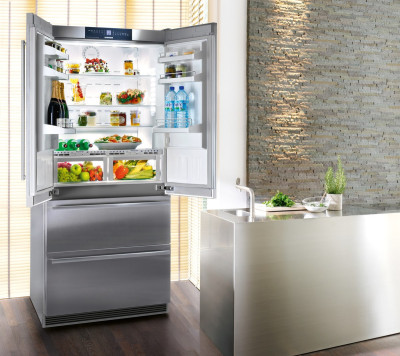 REFRIGERATOR - CBNes6256